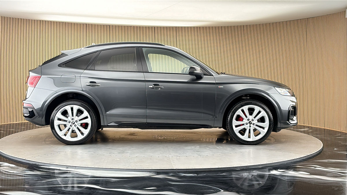 Audi Q5 Image 16