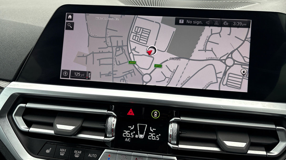 BMW M4 Image 17