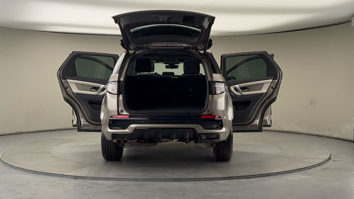 More views of Land Rover Discovery Sport