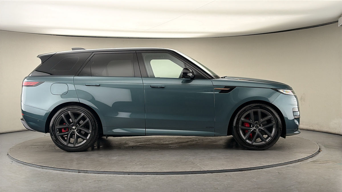 Land Rover Range Rover Sport Image 16
