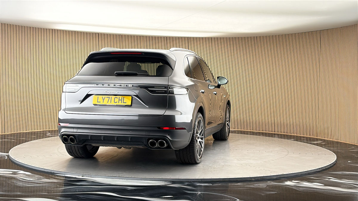 More views of Porsche Cayenne