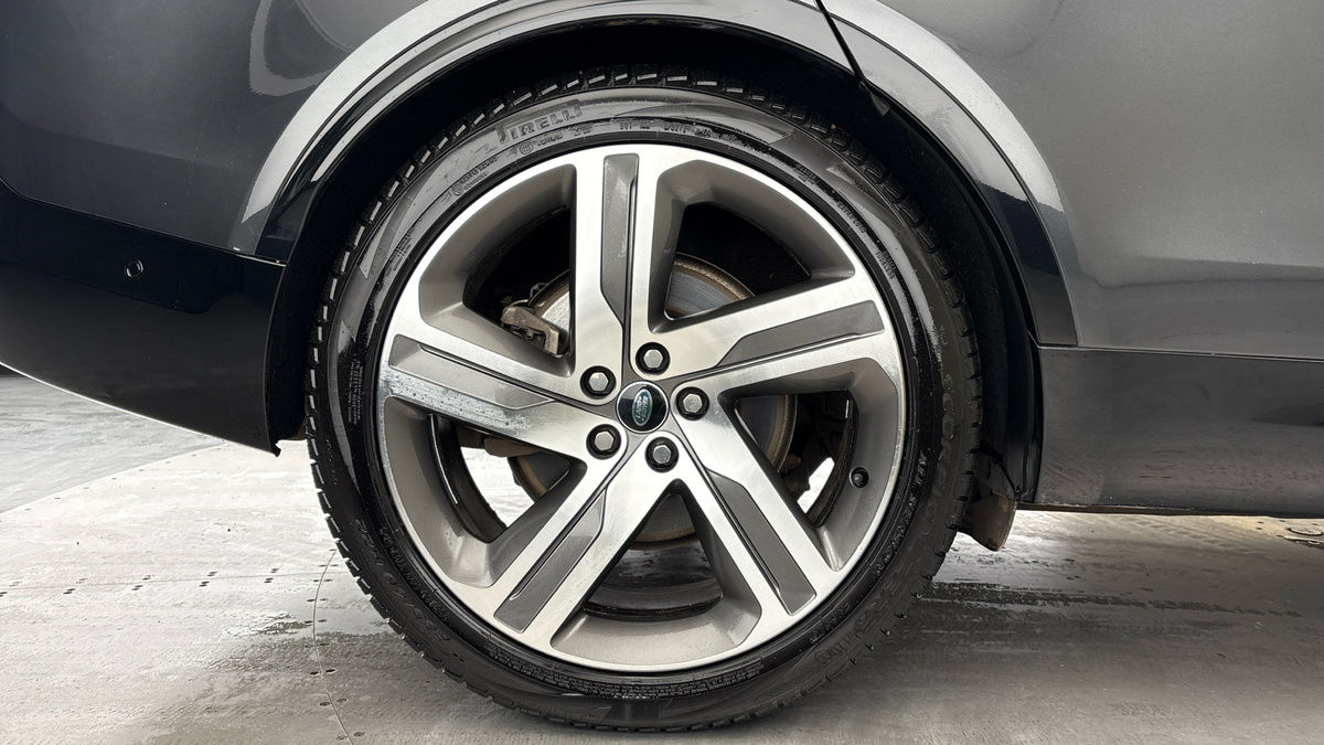 Land Rover Discovery Image 10