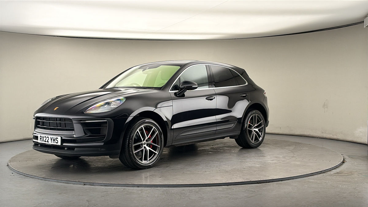 Porsche Macan Image 20