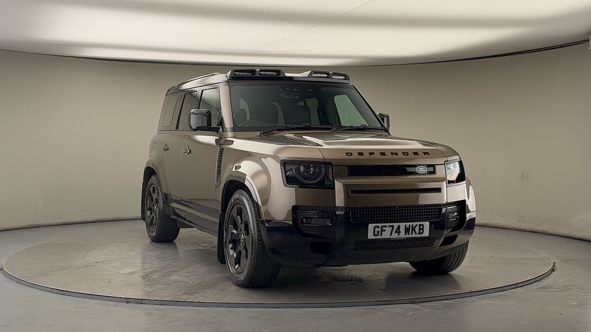 More views of Land Rover Defender 110