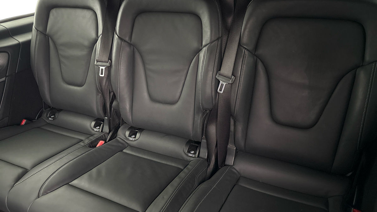 Mercedes-Benz V Class Image 8