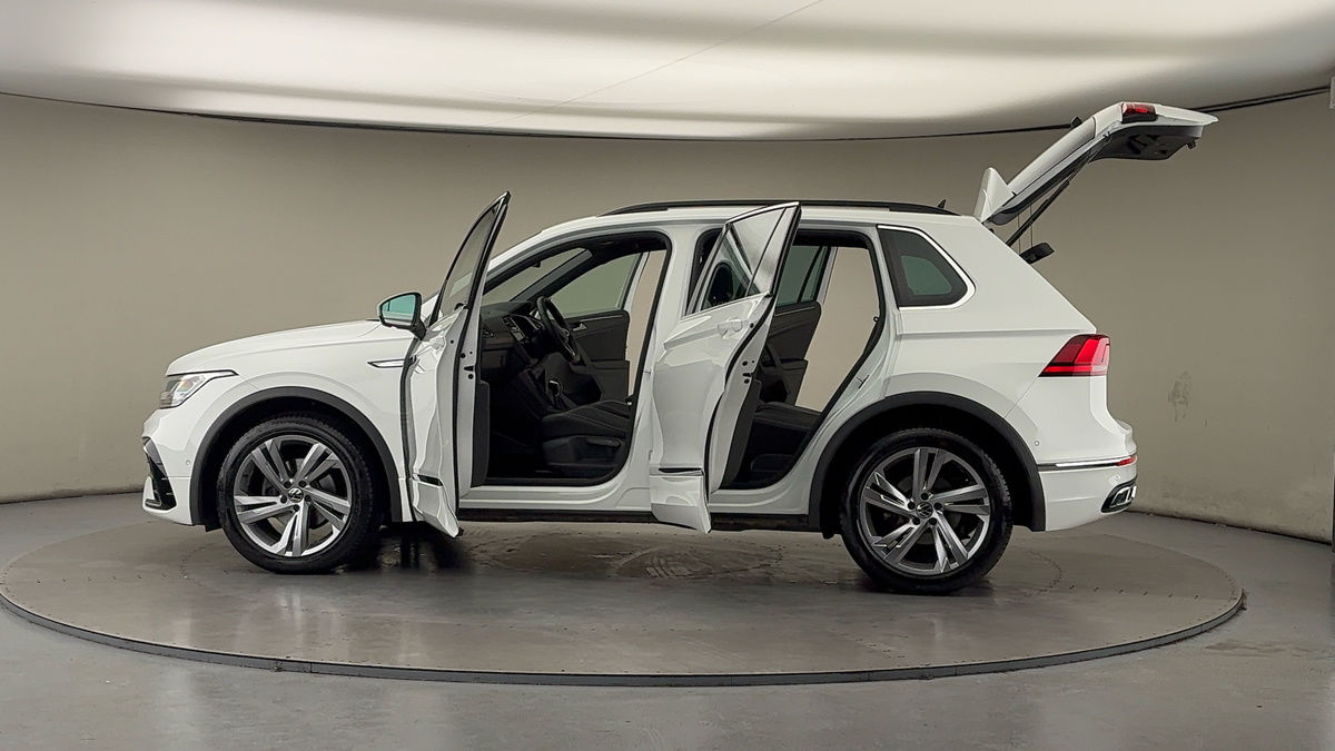 More views of Volkswagen Tiguan