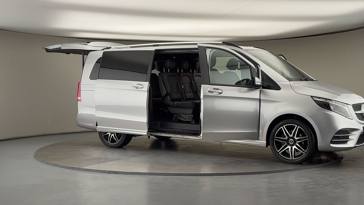 More views of Mercedes-Benz V Class