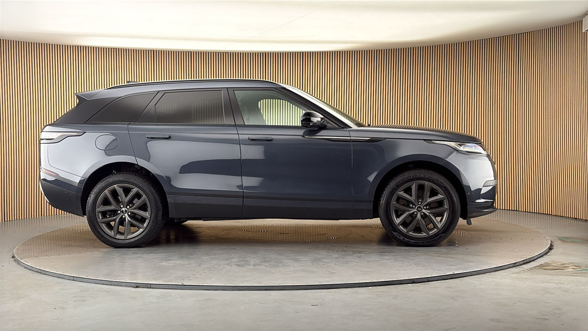 More views of Land Rover Range Rover Velar