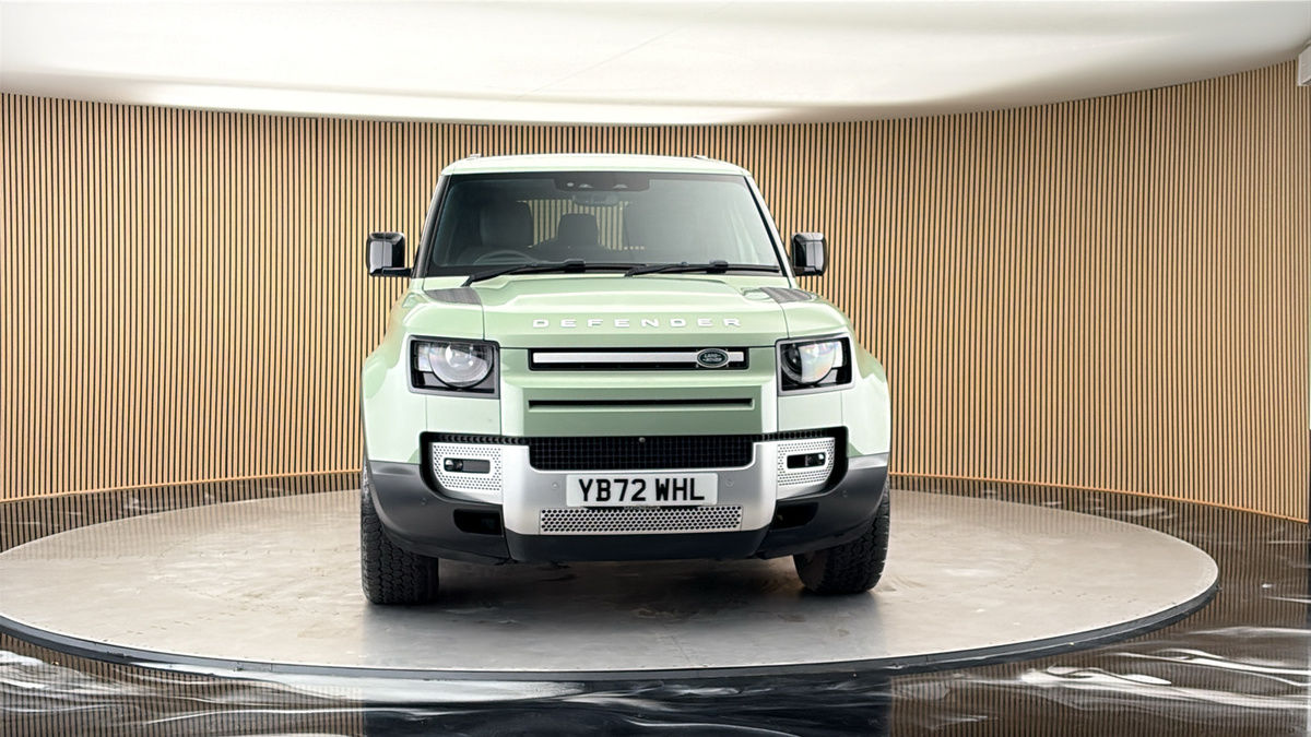 More views of Land Rover Defender 90