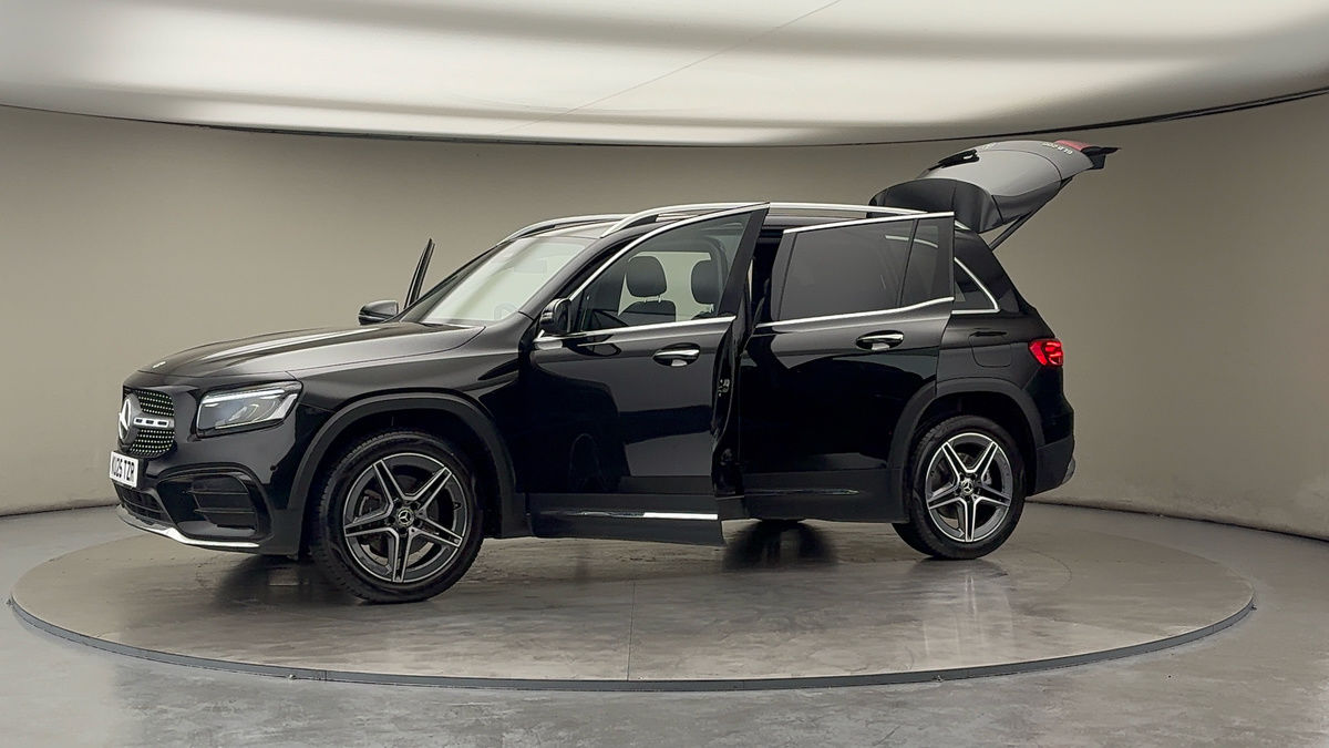 More views of Mercedes-Benz GLB