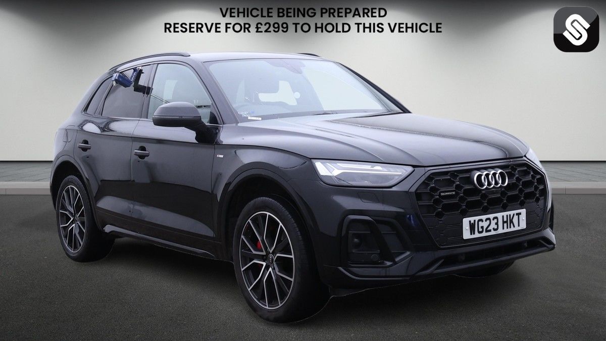 Audi Q5 Sticky Header Image