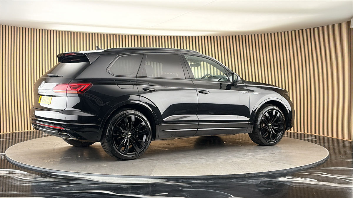 More views of Volkswagen Touareg