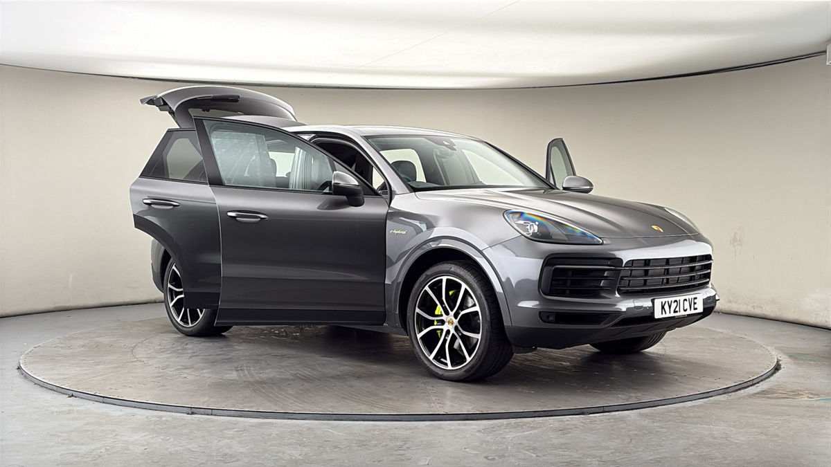 More views of Porsche Cayenne