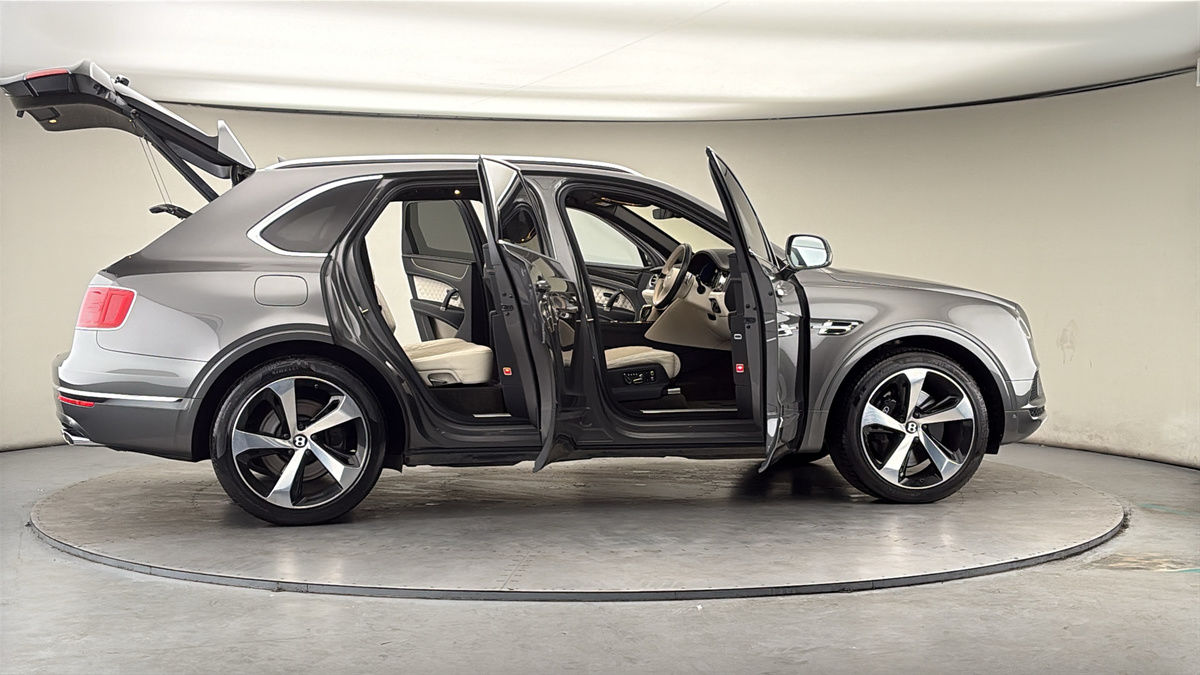More views of Bentley Bentayga