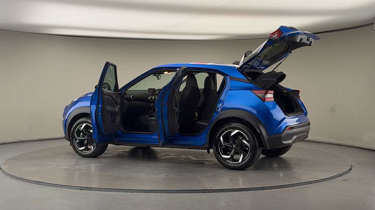 More views of Nissan Juke