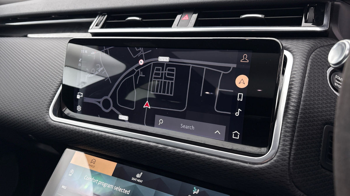 Land Rover Range Rover Velar Image 17