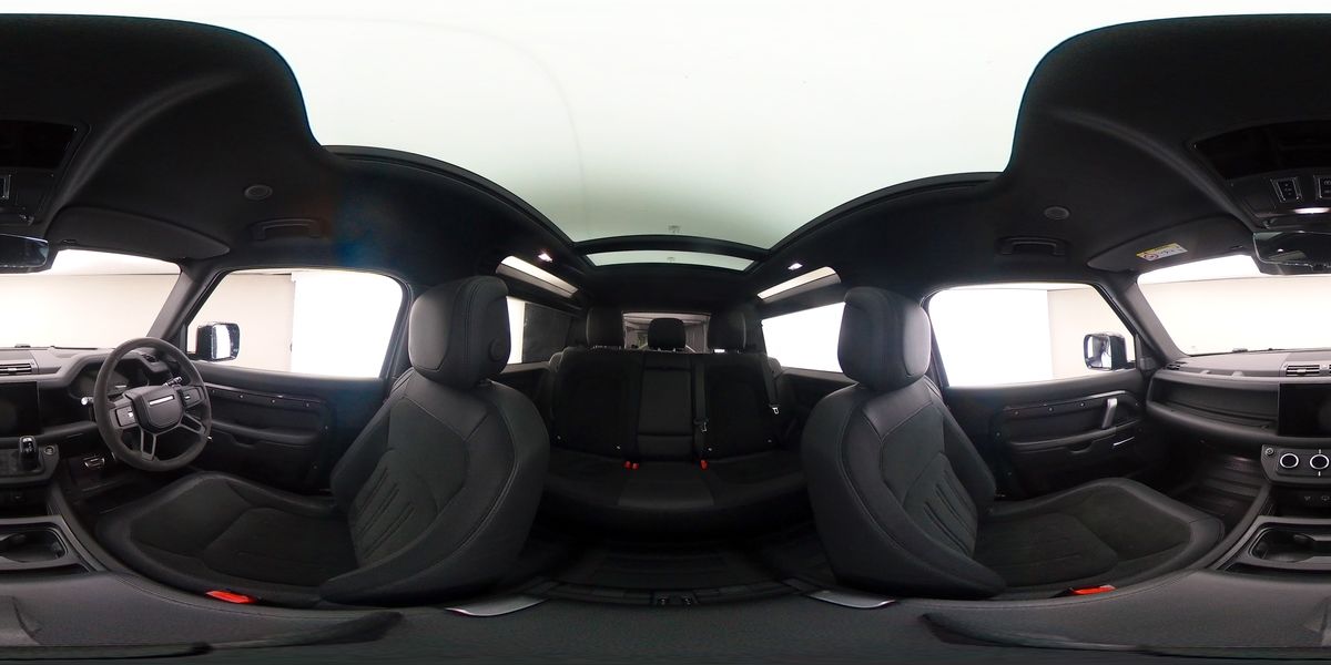 More views of Land Rover Defender 90