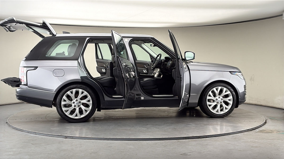 More views of Land Rover Range Rover