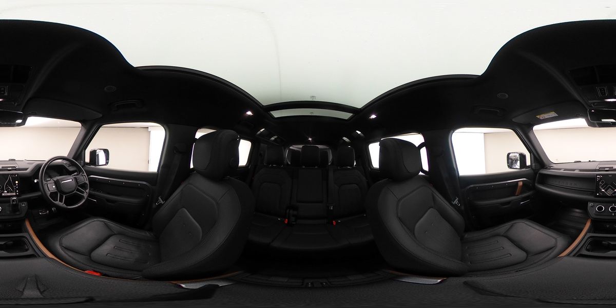 More views of Land Rover Defender 110