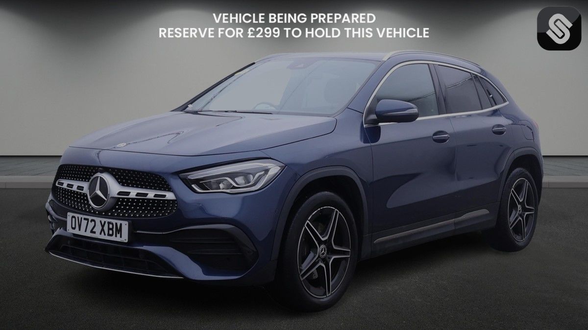 Mercedes-Benz GLA Image 2