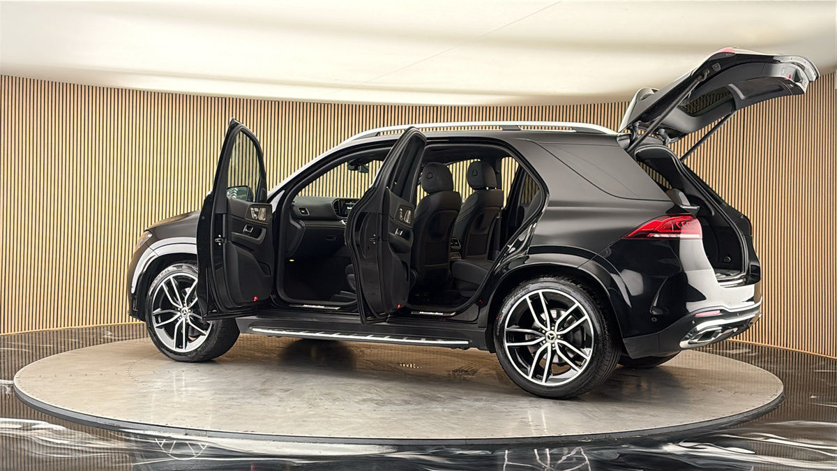 More views of Mercedes-Benz GLE