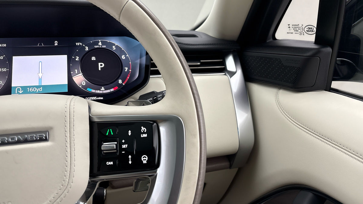 Land Rover Range Rover Image 14