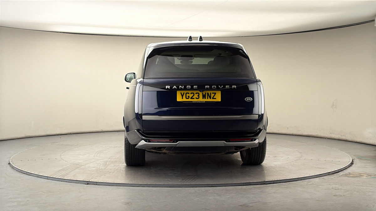 More views of Land Rover Range Rover