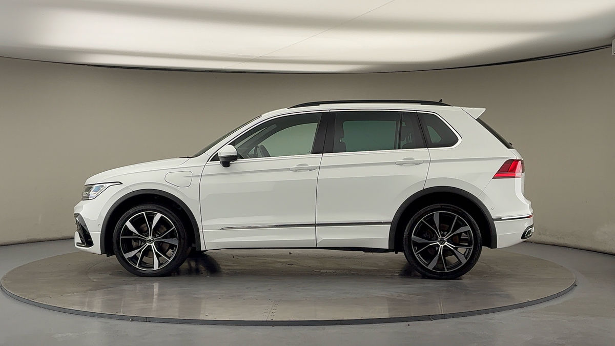 More views of Volkswagen Tiguan