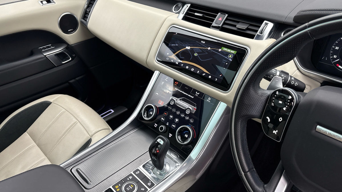 Land Rover Range Rover Sport Image 18