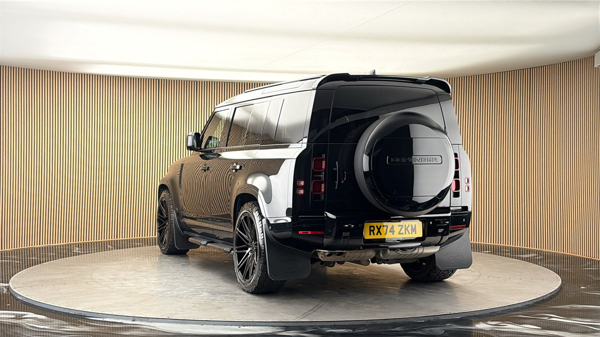 More views of Land Rover Defender 110