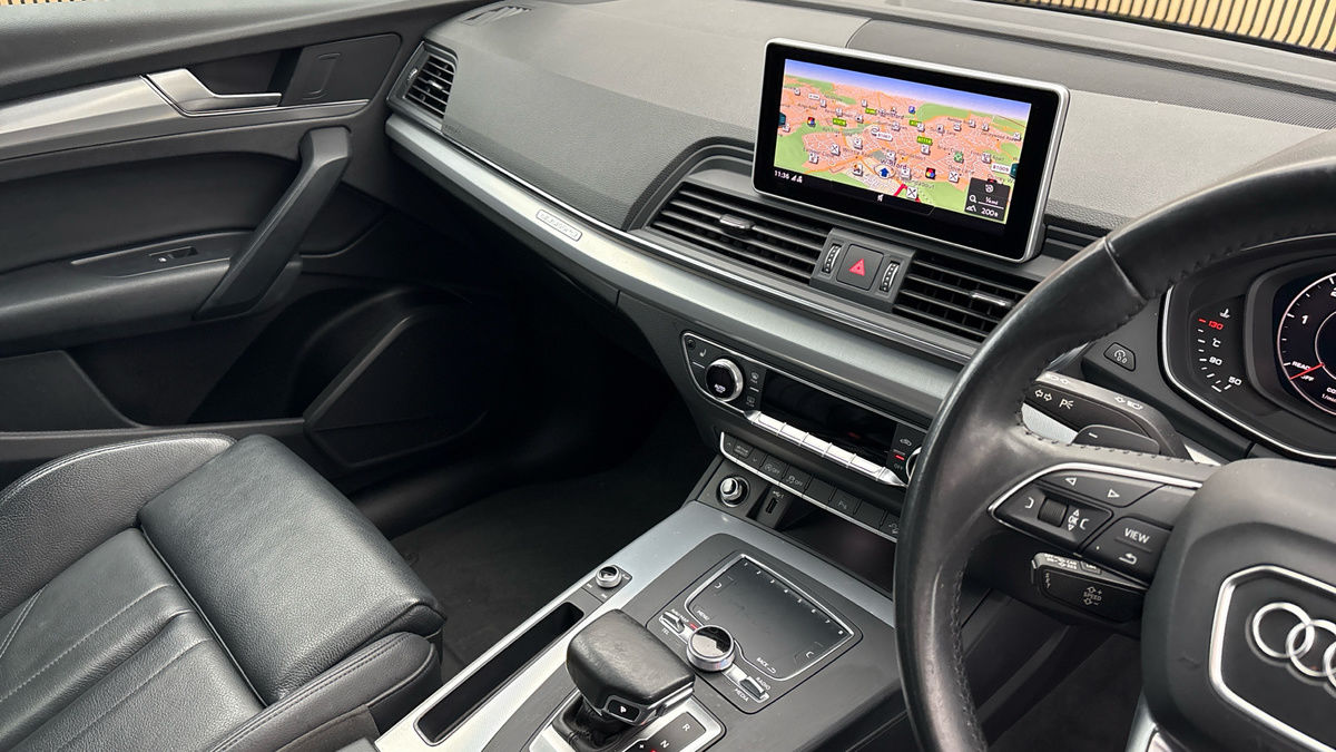 Audi Q5 Image 18