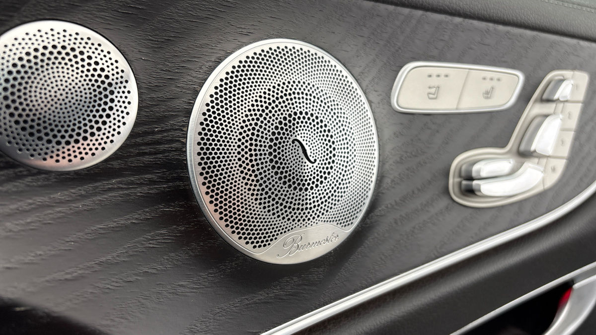 Mercedes-Benz E Class Image 26