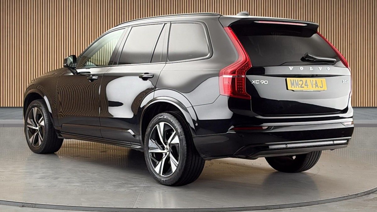 Volvo XC90 Image 2