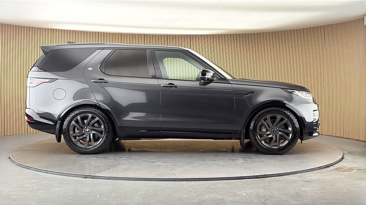 Land Rover Discovery Image 16