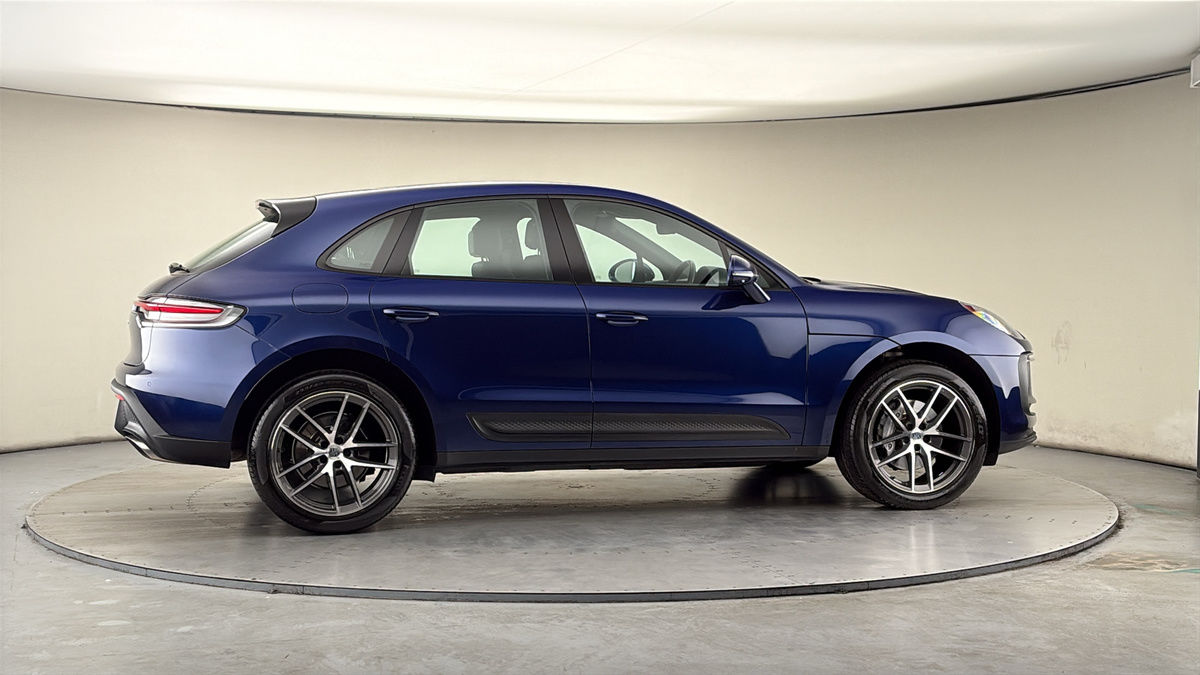 More views of Porsche Macan