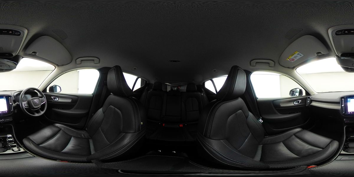 More views of Volvo XC40