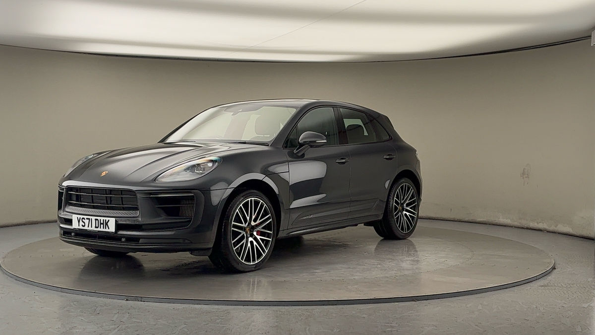 More views of Porsche Macan