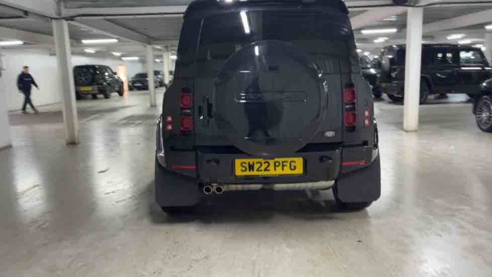 More views of Land Rover Defender 90
