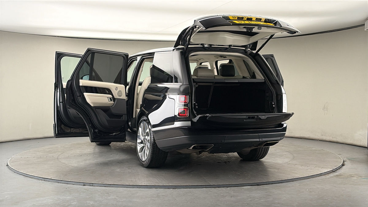 More views of Land Rover Range Rover