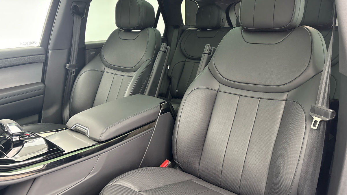 Land Rover Range Rover Sport Image 7