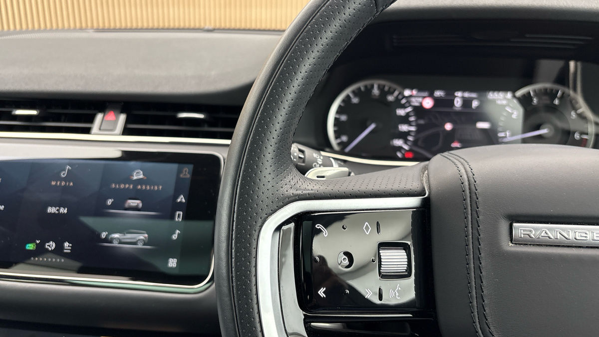 Land Rover Range Rover Evoque Image 13