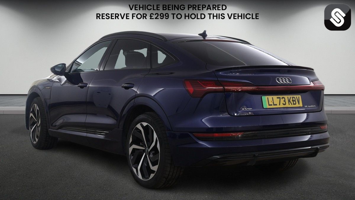 Audi e-tron Image 3