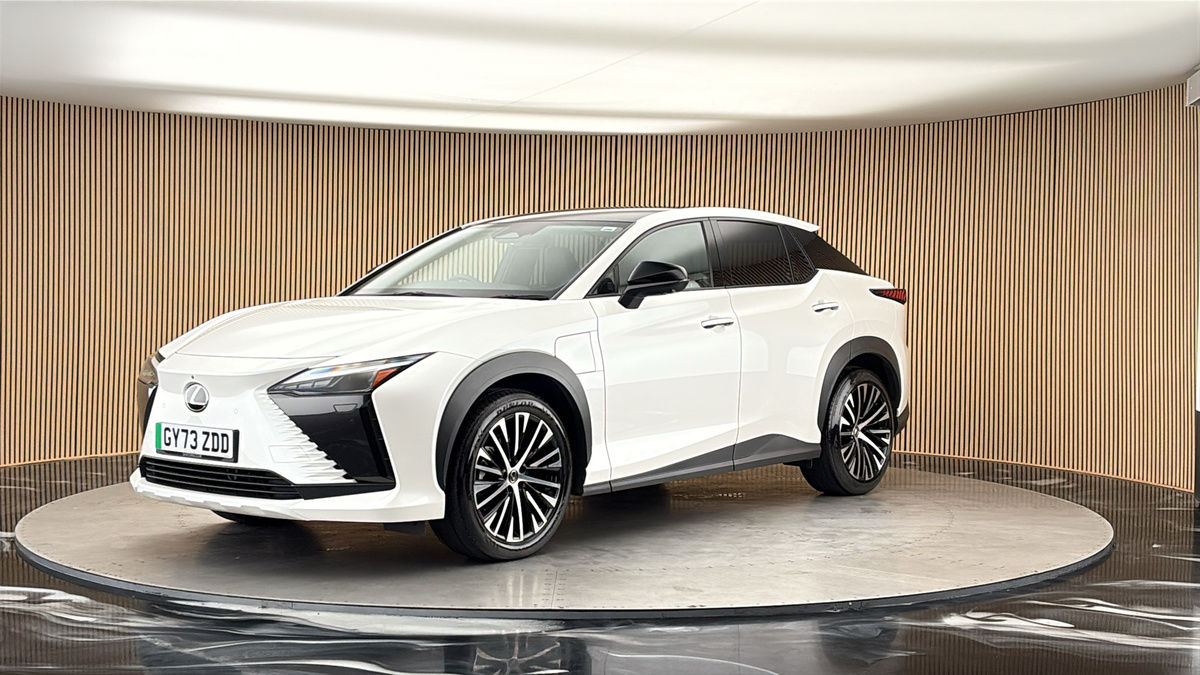 Lexus RZ Image 21