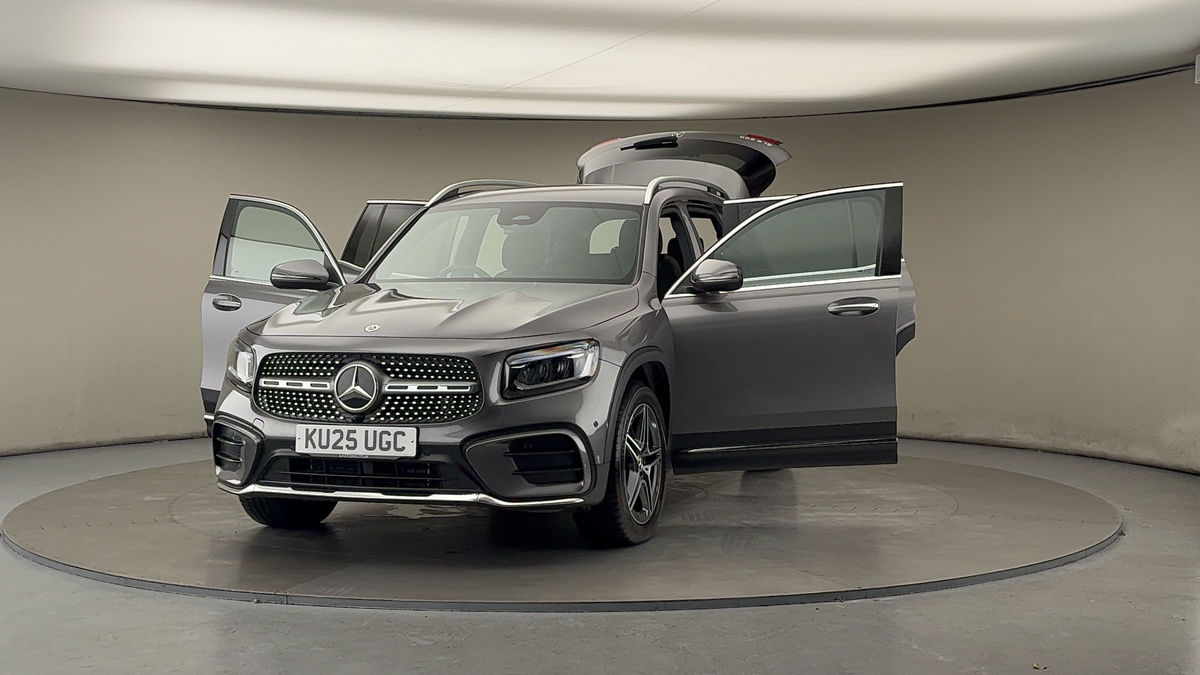 More views of Mercedes-Benz GLB