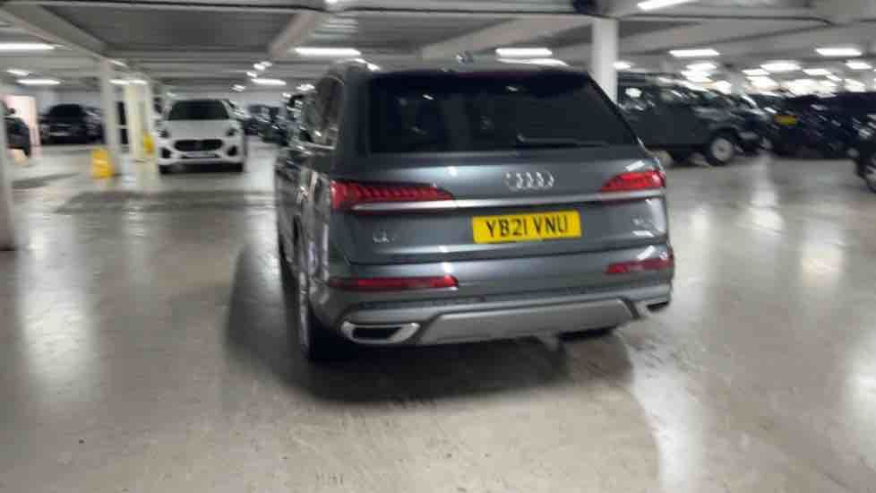More views of Audi Q7