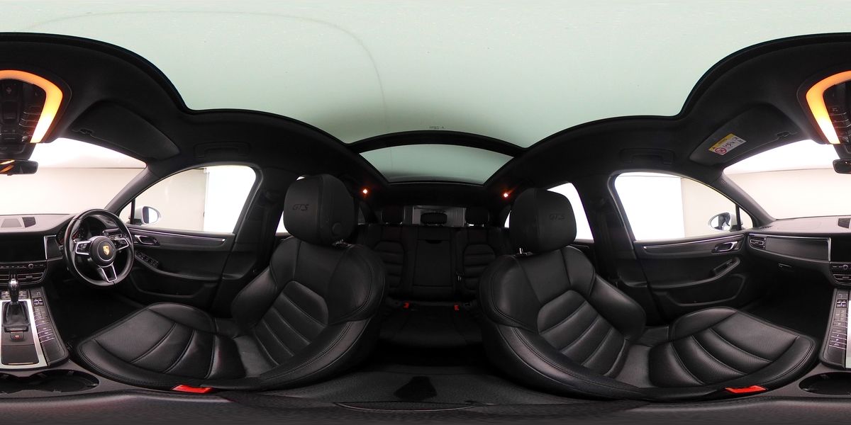 More views of Porsche Macan