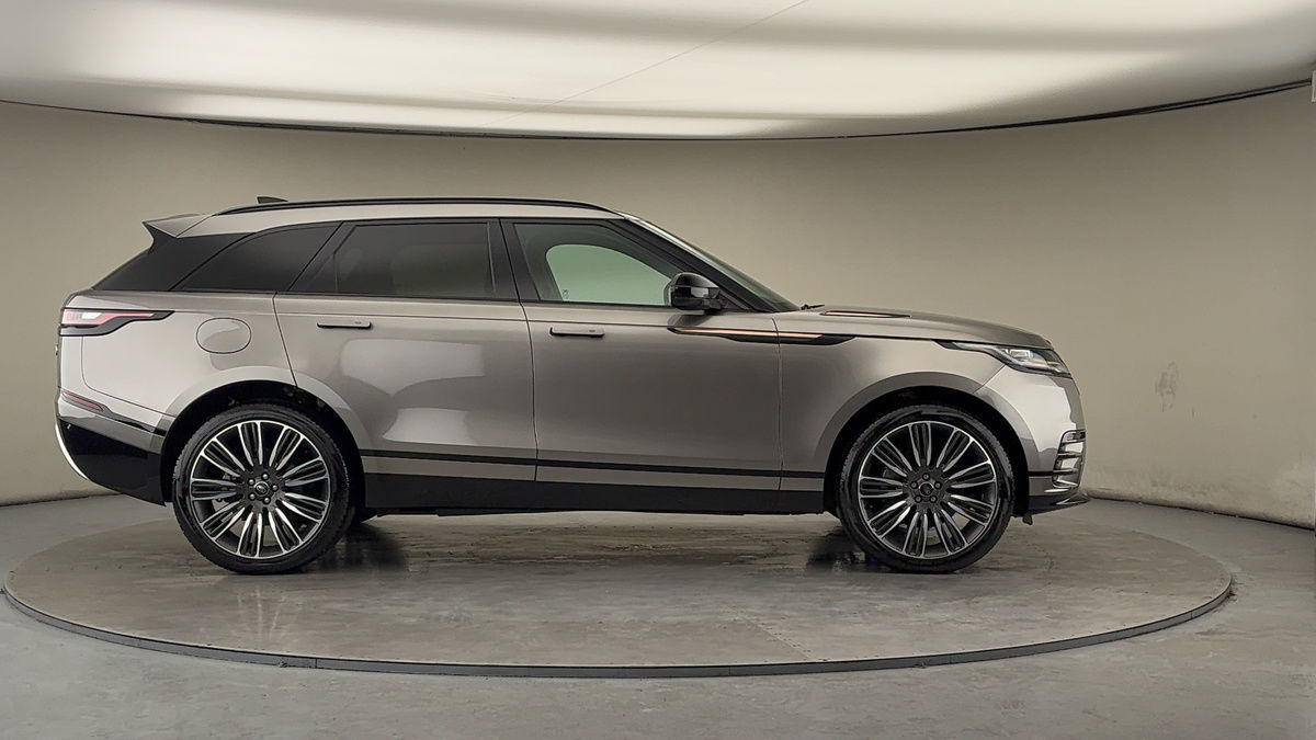 Land Rover Range Rover Velar Image 16