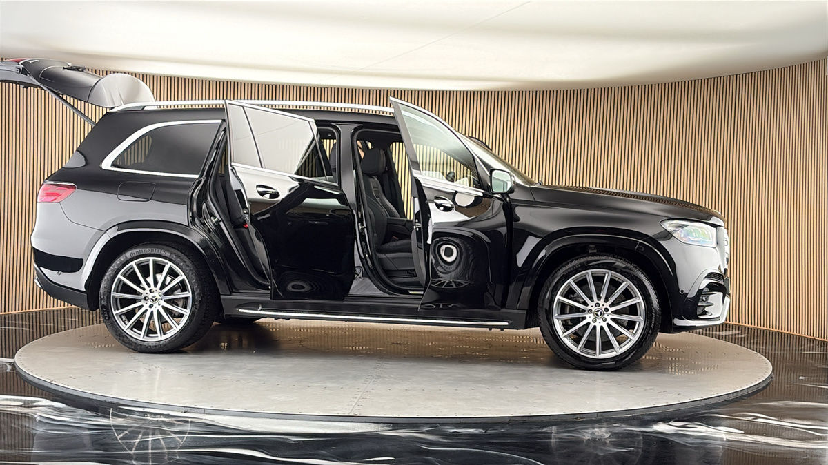 More views of Mercedes-Benz GLS