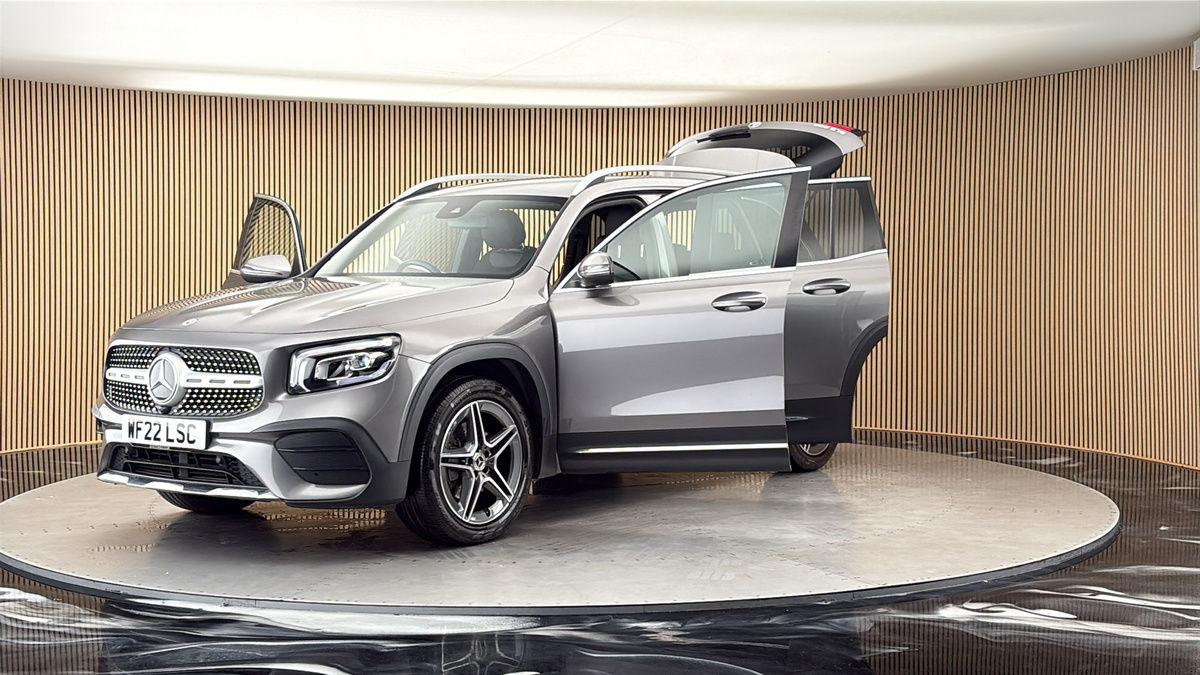 More views of Mercedes-Benz GLB