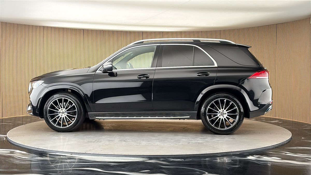 More views of Mercedes-Benz GLE